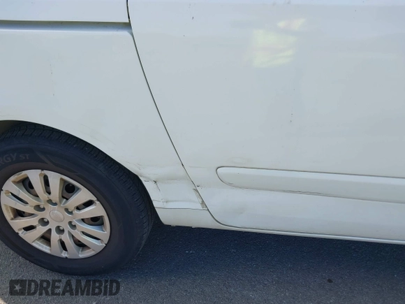 2011 Kia Sedona LX with VIN KNDMG4C77B6376157, listed as a IAAI auction lot 41787592 with 126,932 mi miles. Bid and sale history available at carsss.com. Image 6.