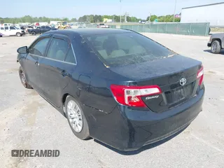 2013 Toyota Camry L with VIN 4T1BF1FK7DU692807, listed as a IAAI auction lot 42013200 with 1 mi miles. Bid and sale history available at carsss.com. Image 3.