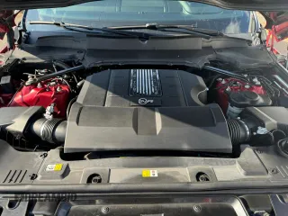 2019 Land Rover Range Rover Sport SVR with VIN SALWZ2SE0KA850057, listed as a Copart auction lot 70148564 with 64,694 mi miles and Clean Title. Bid and sale history available at DreamBid. Image 8.