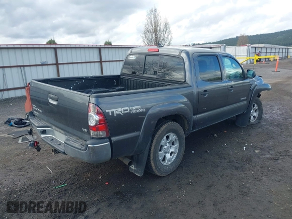 2014 Toyota Tacoma with VIN 3TMLU4EN1EM158171, listed as a IAAI auction lot 41980335 with 193,444 mi miles. Bid and sale history available at carsss.com. Image 4.