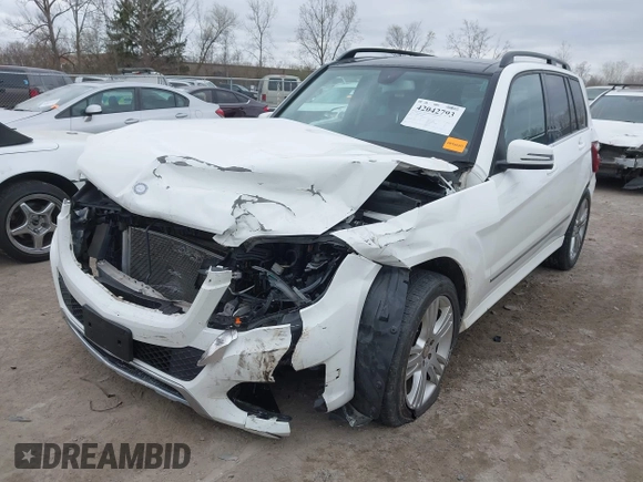 2015 Mercedes-Benz GLK with VIN WDCGG8JB8FG440969, listed as a IAAI auction lot 42042793 with 98,653 mi miles. Bid and sale history available at carsss.com. Image 17.