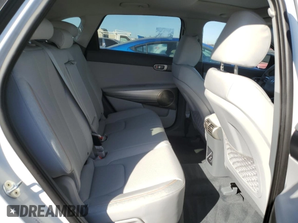 2021 Hyundai NEXO Limited z VIN KM8J84A61MU017049, wystawiony jako Copart lot #74327164 z przebiegiem 14 173 mil mil oraz Czysty tytuł • Clean title. Historia ofert i sprzedaży dostępna na DreamBid. Obrazek 11.