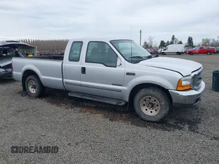 2000 Ford F-250 XL z VIN 1FTNX20F7YEB15484, wystawiony jako IAAI lot #41749294 z przebiegiem 188 261 mil mil oraz . Historia ofert i sprzedaży dostępna na DreamBid. Obrazek 1.