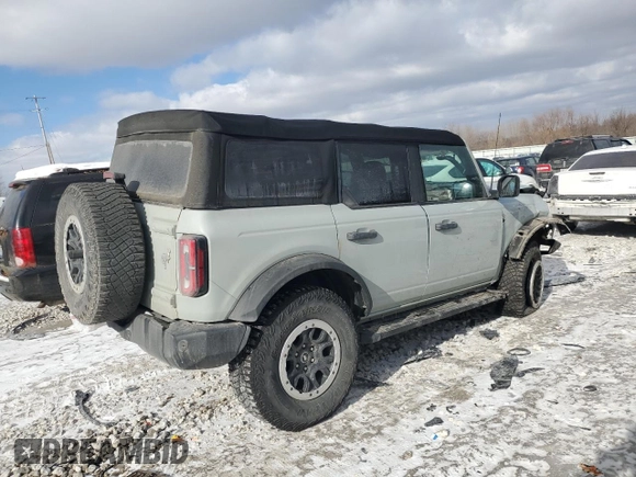 2022 Ford Bronco with VIN 1FMEE5DP9NLB17931, listed as a Copart auction lot 44566225 with 43,739 mi miles and Salvage Title. Bid and sale history available at carsss.com. Image 3.