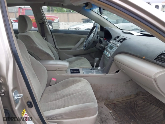 2008 Toyota Camry LE with VIN JTNBK46K583036579, listed as a IAAI auction lot 42077719 with 220,302 mi miles. Bid and sale history available at carsss.com. Image 5.