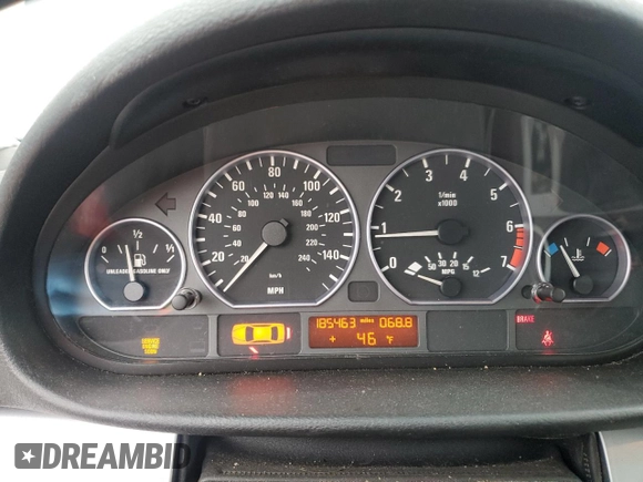 2001 BMW 3 Series 330i with VIN WBAAV53401FT01378, listed as a Copart auction lot 47212715 with 185,463 mi miles and Salvage Title. Bid and sale history available at carsss.com. Image 9.