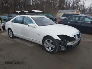 2012 Mercedes-Benz S 550 with VIN WDDNG9EB6CA442382, listed as a IAAI auction lot 41032941 with 148,236 mi miles and . Bid and sale history available at DreamBid. Image 1.