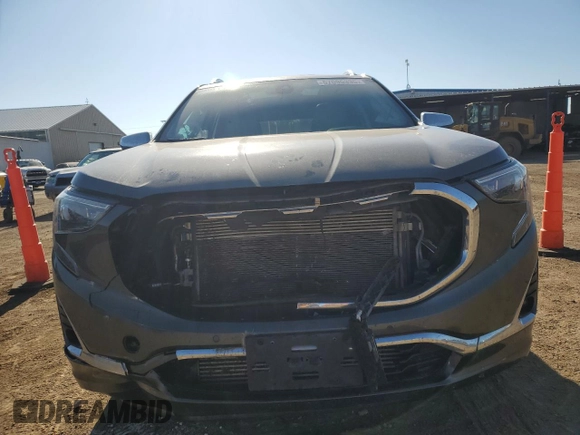 2020 GMC Terrain Denali z VIN 3GKALXEX2LL161925, wystawiony jako Copart lot #57095335 z przebiegiem 114 726 mil mil oraz Szkoda całkowita • Salvage title. Historia ofert i sprzedaży dostępna na DreamBid. Obrazek 5.