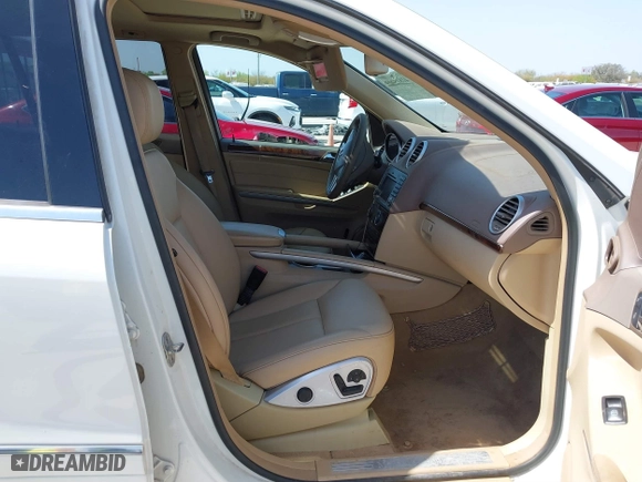 2011 Mercedes-Benz GL-Class GL 450 with VIN 4JGBF7BE7BA758192, listed as a IAAI auction lot 41815909 with 168,823 mi miles. Bid and sale history available at carsss.com. Image 5.