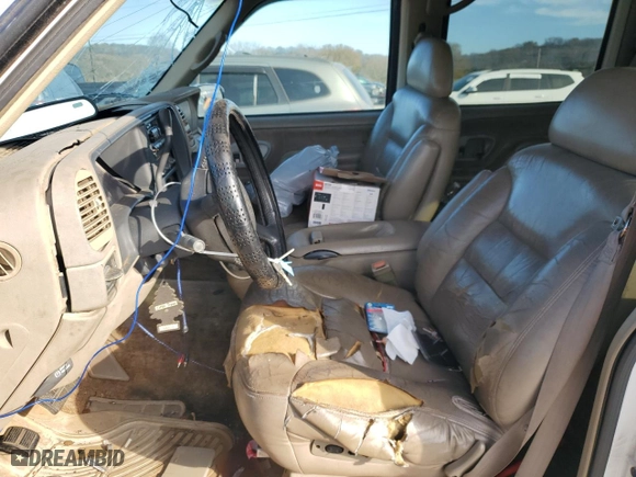 1998 Chevrolet Tahoe with VIN 1GNEK13R6WJ301110, listed as a Copart auction lot 82250854 with 260,109 mi miles and Clean Title. Bid and sale history available at carsss.com. Image 7.