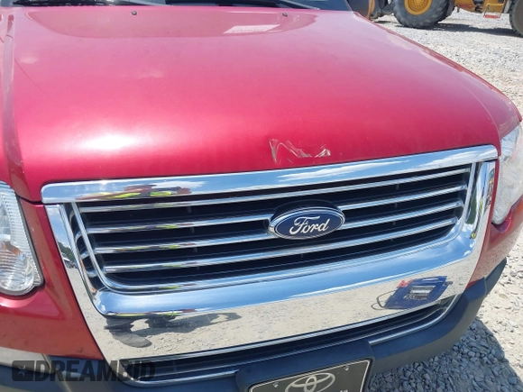 2007 Ford Explorer XLT with VIN 1FMEU73E67UB28736, listed as a IAAI auction lot 42160256 with 136,796 mi miles. Bid and sale history available at carsss.com. Image 6.