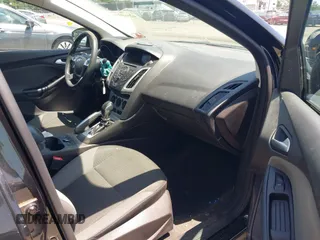 2013 Ford Focus SE с VIN 1FADP3F2XDL368493, выставлен на аукционе IAAI как лот 42569959 с пробегом 85 313 миль миль и . История ставок и продаж доступна на DreamBid. Изображение 5.