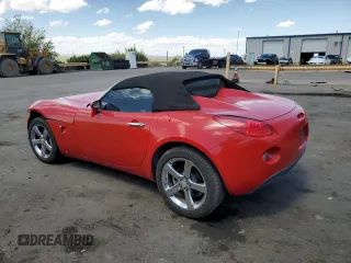 2006 Pontiac Solstice z VIN 1G2MB35B76Y116236, wystawiony jako Copart lot #53448785 z przebiegiem 105 576 mil mil oraz Szkoda całkowita • Salvage title. Historia ofert i sprzedaży dostępna na DreamBid. Obrazek 2.