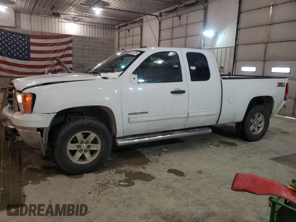 2013 GMC Sierra 1500 SLE z VIN 1GTR2VE71DZ182216, wystawiony jako Copart lot #45119775 z przebiegiem 116 199 mil mil oraz Szkoda całkowita • Salvage title. Historia ofert i sprzedaży dostępna na DreamBid. Obrazek 1.
