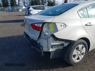 2015 Kia Forte LX with VIN KNAFK4A66F5295094, listed as a IAAI auction lot 41795729 with 183,771 mi miles. Bid and sale history available at carsss.com. Image 15.