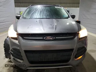 2013 Ford Escape SE z VIN 1FMCU9G98DUB42469, wystawiony jako Copart lot #55455265 z przebiegiem 151 975 mil mil oraz Szkoda całkowita • Salvage title. Historia ofert i sprzedaży dostępna na DreamBid. Obrazek 5.