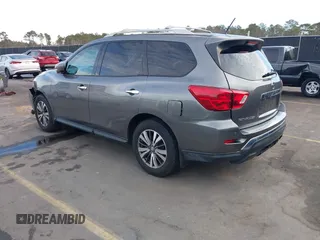2017 Nissan Pathfinder SV z VIN 5N1DR2MN7HC660048, wystawiony jako IAAI lot #41447330 z przebiegiem 138 524 mil mil oraz . Historia ofert i sprzedaży dostępna na DreamBid. Obrazek 3.