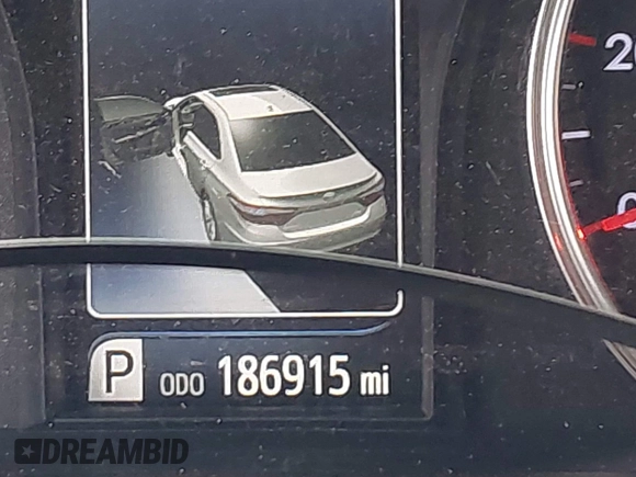 2017 Toyota Camry XLE z VIN 4T1BF1FK2HU712337, wystawiony jako IAAI lot #42389428 z przebiegiem 186 915 mil mil oraz . Historia ofert i sprzedaży dostępna na DreamBid. Obrazek 15.