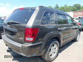 2005 Jeep Grand Cherokee Laredo с VIN 1J4HR48N65C530330, выставлен на аукционе IAAI как лот 42733901 с пробегом 177 349 миль миль и . История ставок и продаж доступна на DreamBid. Изображение 4.