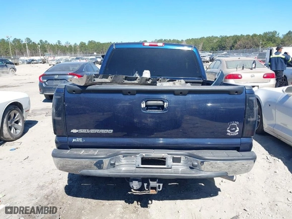2006 Chevrolet Silverado 1500 LT1 with VIN 2GCEC13T061211835, listed as a IAAI auction lot 41678812 with 162,590 mi miles. Bid and sale history available at carsss.com. Image 16.