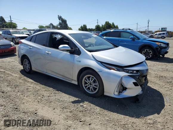 2017 Toyota Prius Plus z VIN JTDKARFP5H3003260, wystawiony jako Copart lot #56844965 z przebiegiem Nie podano mil oraz Szkoda całkowita • Salvage title. Historia ofert i sprzedaży dostępna na DreamBid. Obrazek 4.