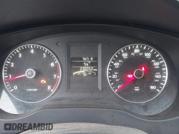 2013 Volkswagen Jetta SE with VIN 3VWDX7AJ1DM374789, listed as a IAAI auction lot 41957918 with 230,052 mi miles and . Bid and sale history available at DreamBid. Image 7.
