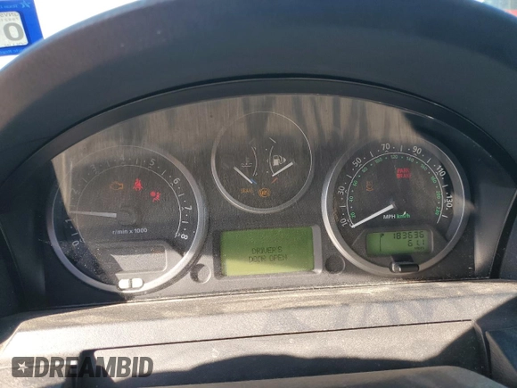2006 Land Rover LR3 HSE with VIN SALAG25416A371204, listed as a Copart auction lot 43288965 with 183,636 mi miles and Salvage title. Bid and sale history available at DreamBid. Image 9.