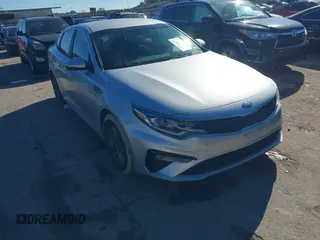 2020 Kia Optima LX z VIN 5XXGT4L31LG430433, wystawiony jako IAAI lot #41296085 z przebiegiem 95 628 mil mil oraz . Historia ofert i sprzedaży dostępna na DreamBid. Obrazek 1.