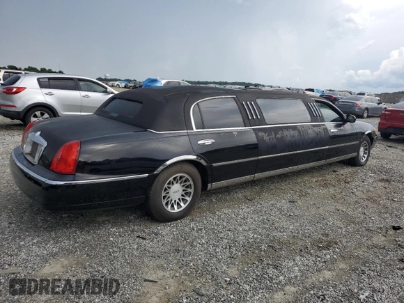 2000 Lincoln Town Car Executive с VIN 1L1FM81W8YY771526, выставлен на аукционе Copart как лот 65654725 с пробегом 51 048 миль миль и Чистый • Clean title. История ставок и продаж доступна на DreamBid. Изображение 3.