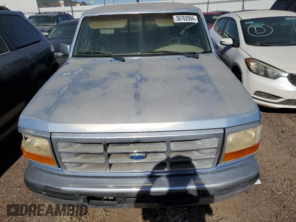 1996 Ford F-150 z VIN 1FTEX15N3TKA24720, wystawiony jako Copart lot #46451575 z przebiegiem Nie podano mil oraz Czysty tytuł • Clean title. Historia ofert i sprzedaży dostępna na DreamBid. Obrazek 11.