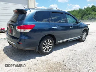 2014 Nissan Pathfinder S with VIN 5N1AR2MM1EC681791, listed as a IAAI auction lot 42662182 with 119,835 mi miles and . Bid and sale history available at DreamBid. Image 4.