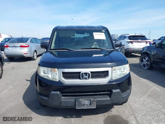 2010 Honda Element LX with VIN 5J6YH1H3XAL003109, listed as a IAAI auction lot 41839027 with NaN miles. Bid and sale history available at carsss.com. Image 12.
