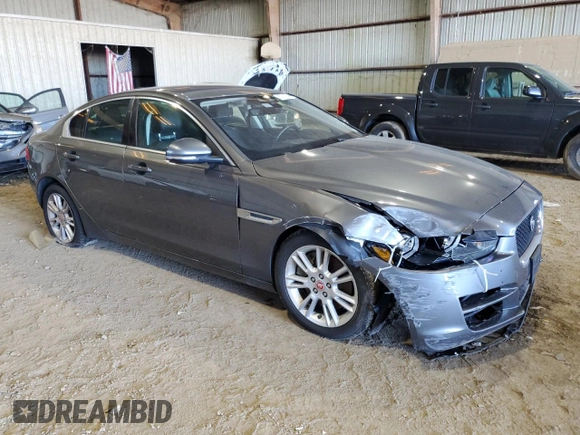 2019 Jaguar XE 25t Premium with VIN SAJAD4FX3KCP51634, listed as a Copart auction lot 85771074 with 87,919 mi miles and Clean Title. Bid and sale history available at carsss.com. Image 4.