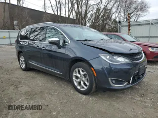 2020 Chrysler Pacifica Limited with VIN 2C4RC1GG5LR163048, listed as a Copart auction lot 47285625 with 129,828 mi miles and Salvage title. Bid and sale history available at DreamBid. Image 4.