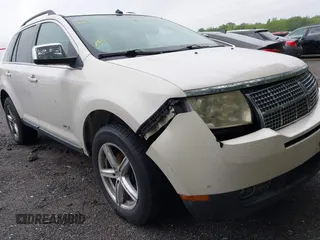 2007 Lincoln MKX z VIN 2LMDU68C57BJ05441, wystawiony jako IAAI lot #42324930 z przebiegiem Nie podano mil oraz . Historia ofert i sprzedaży dostępna na DreamBid. Obrazek 6.
