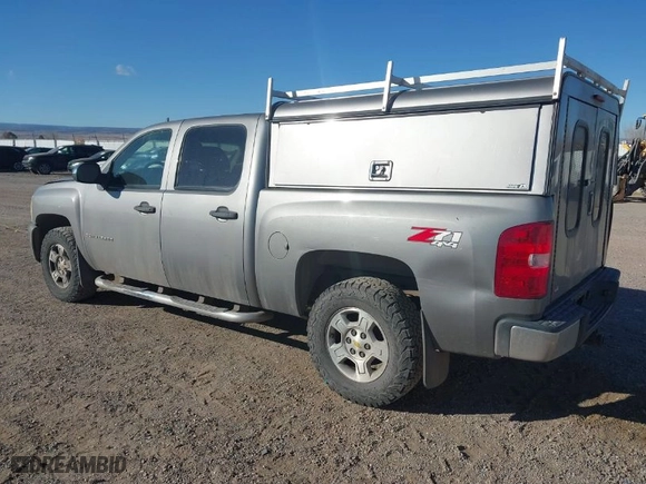 2008 Chevrolet Silverado 1500 LT w/1LT with VIN 2GCEK13M381227512, listed as a IAAI auction lot 41479521 with 261,854 mi miles. Bid and sale history available at carsss.com. Image 3.