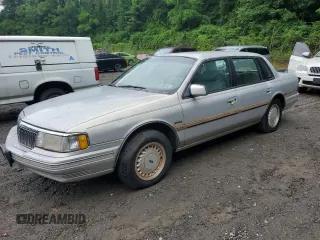 1990 Lincoln Continental with VIN 1LNCM9748LY822626, listed as a Copart auction lot 62353095 with 81,831 mi miles and Non repairable. Bid and sale history available at DreamBid. Image 1.