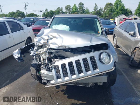 2016 Jeep Patriot Latitude with VIN 1C4NJRFB2GD714425, listed as a IAAI auction lot 42258753 with 119,655 mi miles and . Bid and sale history available at DreamBid. Image 12.