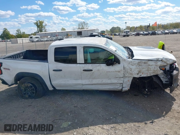 2023 Chevrolet Colorado 4WD Trail Boss with VIN 1GCPTEEK1P1264569, listed as a IAAI auction lot 40547362 with Not Provided miles. Bid and sale history available at carsss.com. Image 13.