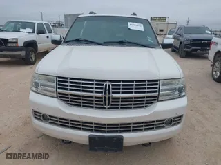 2014 Lincoln Navigator with VIN 5LMJJ2H5XEEL05442, listed as a IAAI auction lot 41426672 with 140,626 mi miles. Bid and sale history available at carsss.com. Image 13.