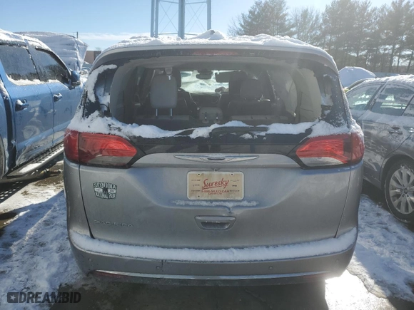 2017 Chrysler Pacifica Touring-L Plus with VIN 2C4RC1EG1HR584629, listed as a Copart auction lot 89064285 with 90,732 mi miles and Salvage Title. Bid and sale history available at carsss.com. Image 6.