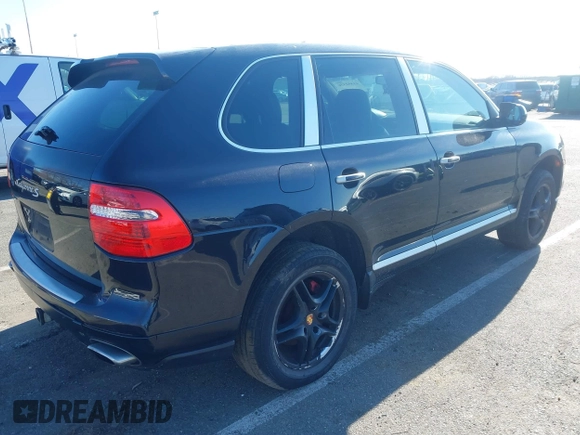2008 Porsche Cayenne S z VIN WP1AB29P88LA34402, wystawiony jako IAAI lot #41892536 z przebiegiem 122 107 mil mil oraz . Historia ofert i sprzedaży dostępna na DreamBid. Obrazek 4.