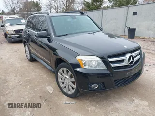 2010 Mercedes-Benz GLK with VIN WDCGG8HB1AF402262, listed as a IAAI auction lot 41924053 with 118,745 mi miles. Bid and sale history available at carsss.com. Image 1.