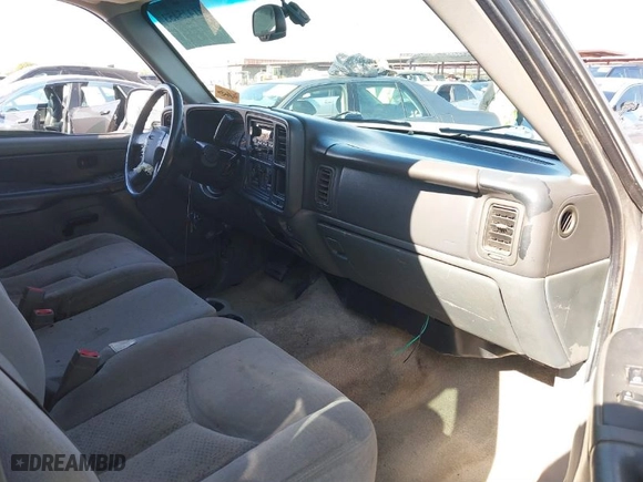 2003 GMC Yukon SLT with VIN 1GKEK13Z83J333386, listed as a IAAI auction lot 41425453 with 118,889 mi miles. Bid and sale history available at carsss.com. Image 5.