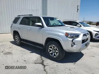 2024 Toyota 4Runner TRD Off Road with VIN JTERU5JR9R6269089, listed as a Copart auction lot 65565285 with 30,362 mi miles and Clean title. Bid and sale history available at DreamBid. Image 4.