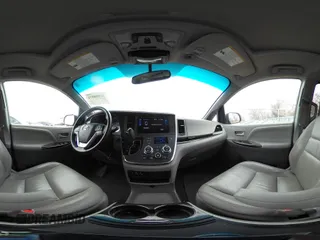 2015 Toyota Sienna XLE with VIN 5TDYK3DC6FS672329, listed as a IAAI auction lot 41908974 with 117,950 mi miles. Bid and sale history available at carsss.com. Image 18.