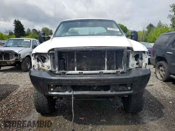2004 Ford F-250 XL with VIN 1FTNX21P34ED08796, listed as a Copart auction lot 54789995 with 141,634 mi miles and Salvage title. Bid and sale history available at DreamBid. Image 5.