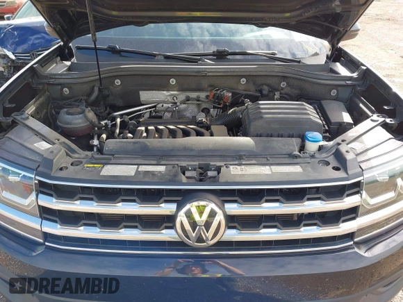 2019 Volkswagen Atlas SE with VIN 1V2UR2CA3KC613611, listed as a IAAI auction lot 42135382 with 62,514 mi miles and . Bid and sale history available at DreamBid. Image 10.