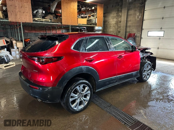 2024 Mazda CX-30 S Preferred z VIN 3MVDMBCM7RM695957, wystawiony jako Copart lot #61629925 z przebiegiem 21 752 mil mil oraz Szkoda całkowita • Salvage title. Historia ofert i sprzedaży dostępna na DreamBid. Obrazek 3.