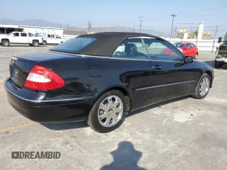 2008 Mercedes-Benz CLK 350 with VIN WDBTK56F28F250346, listed as a Copart auction lot 60489885 with 124,621 mi miles and Clean title. Bid and sale history available at DreamBid. Image 3.